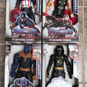AVENGERS GIGANTES SONIDO 30 CM 4-11-24