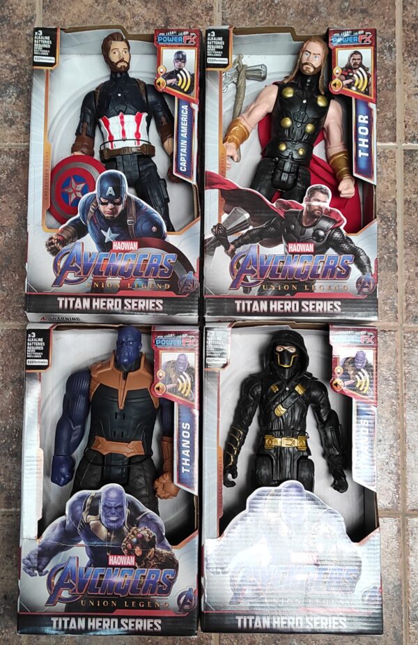 AVENGERS GIGANTES SONIDO 30 CM 4-11-24