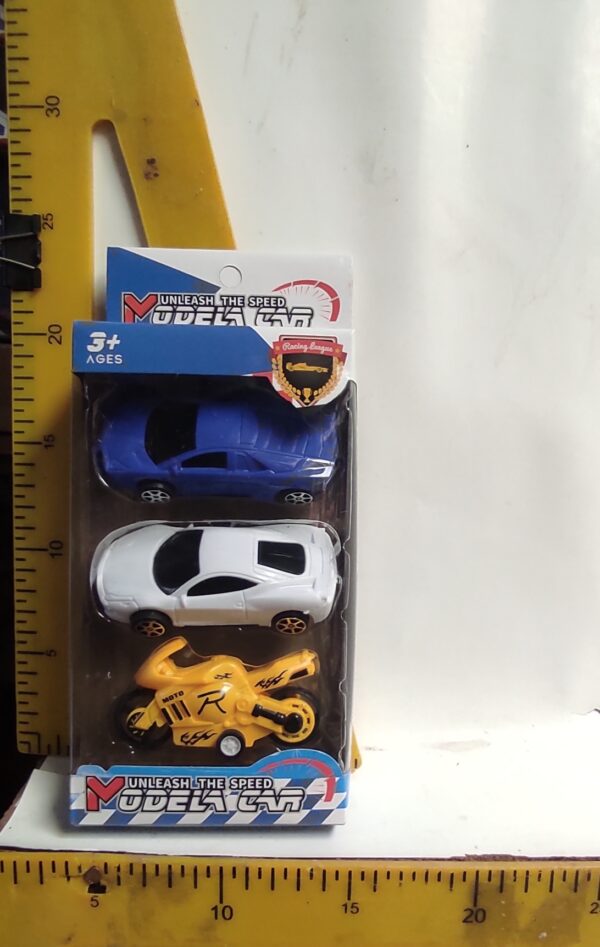 SET AUTOS CON CAJA ART 1208-1     2500.00$