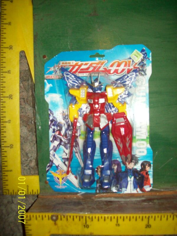 ROBOT-CON-LUZ-25-CM-051      1990.00 $