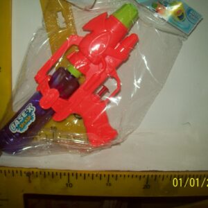 PISTOLA-AGUA-28-CM    7-11-24