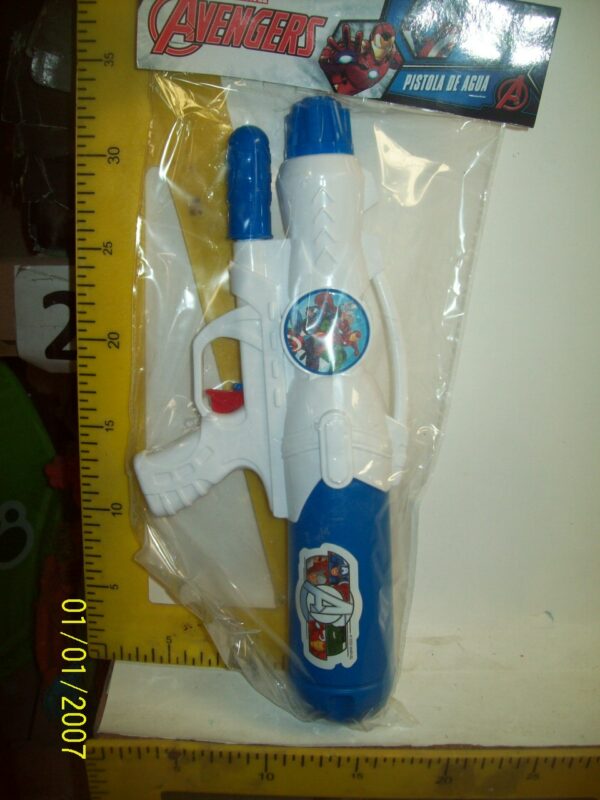PISTOLA AGUA 33 CM AVENGERS ART 8574                      7950.00 $