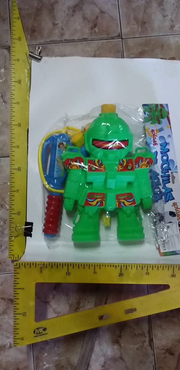 PISTOLA AGUA MOCHILA ROBOT ART 61443   7-11-24