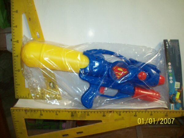 PISTOLA AGUA GDE  SUPERMAN  45 CM  ART 8255