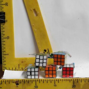 MINI CUBO MAGICO   8-12-24     360.00 $