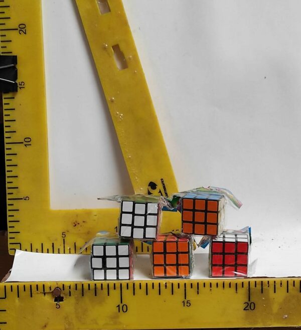 MINI CUBO MAGICO   8-12-24     360.00 $