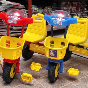 TRICICLO A PEDAL CON SONIDO         48500.00 $