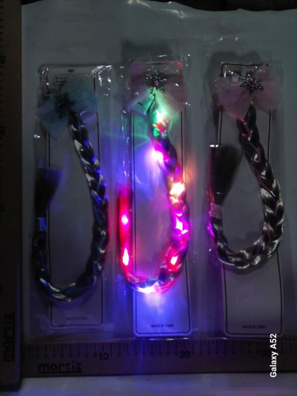 TRENZA PELO CON LUZ     2250.00$