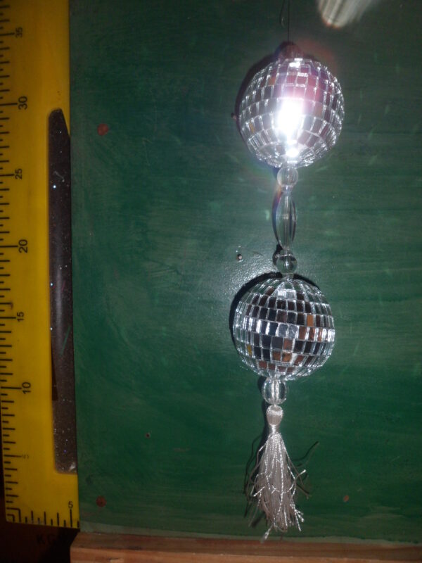COLGANTE BOLAS ESPEJADASX 2                    2790.00 $                   8037