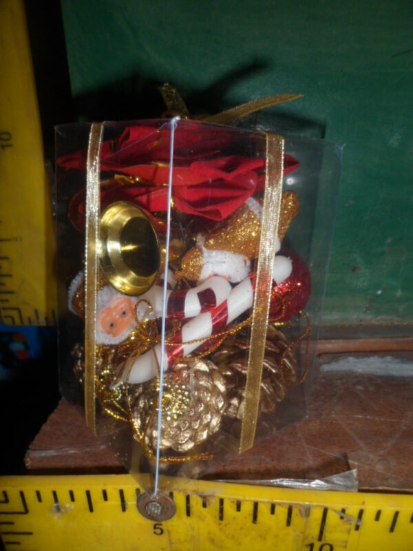 ProductoACRILICO ADORNOS SURT ART 9160-16044         1450.00    9-11-24