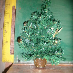 ARBOL ARMADO CON MASETA                2850.00 $