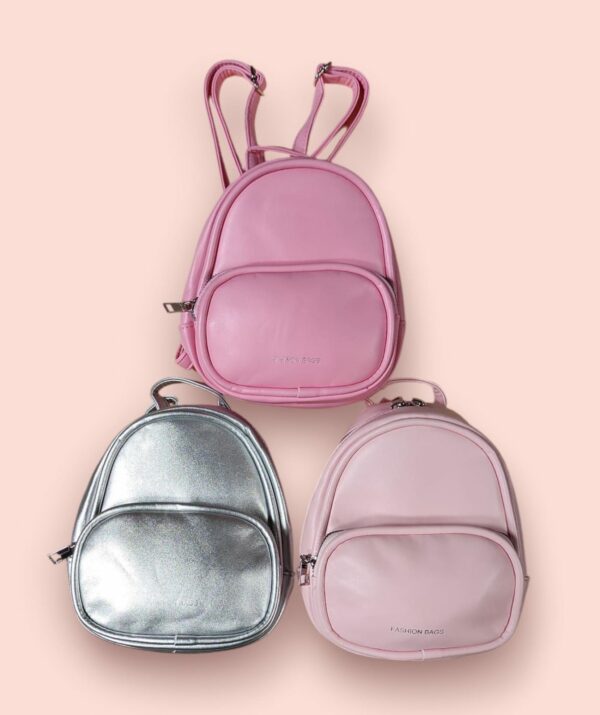 MOCHILA MINI JUVENIL LISA   15990.00 $     1-9-25