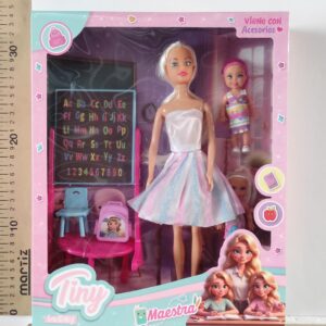 MUñECA TIPO BARBI  MAESTRA / +2 ALUMNOS  ART 53409     13900,00 $